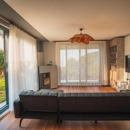 Blacksea Dream House *