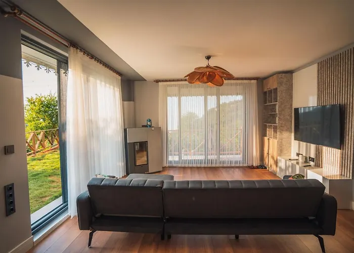 Blacksea Dream House *